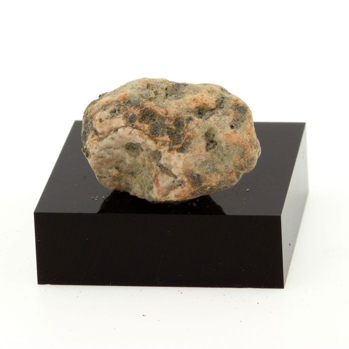 Lamprophyre 28.1 carats