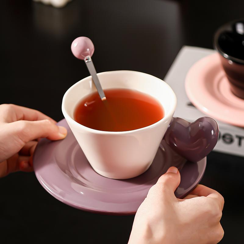 300ml Ceramic Love Love Coffee Cup Saucer Spoon Vintage Heart Mug Breakfast Milk Mug Afternoon Tea Flower Tea Coffee Cup Gifts