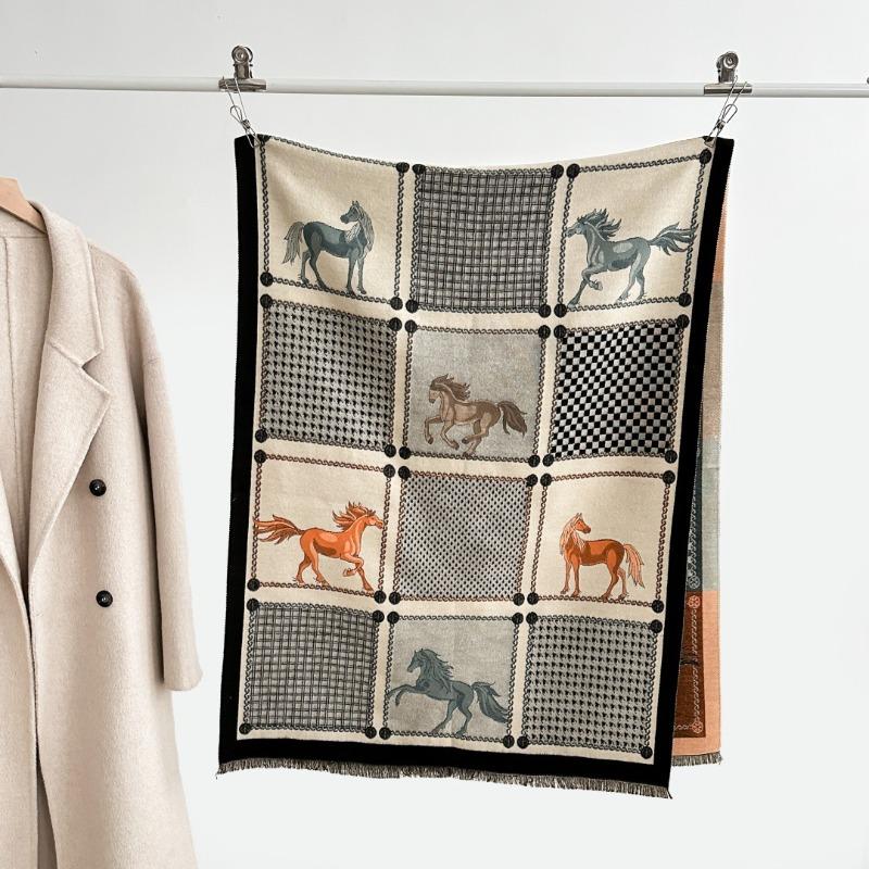 

Autumn and winter atmosphere sense splicing horse contrasting color scarf women s warm soft waxy skin-friendly high-end double-sided shawl 180x65cm