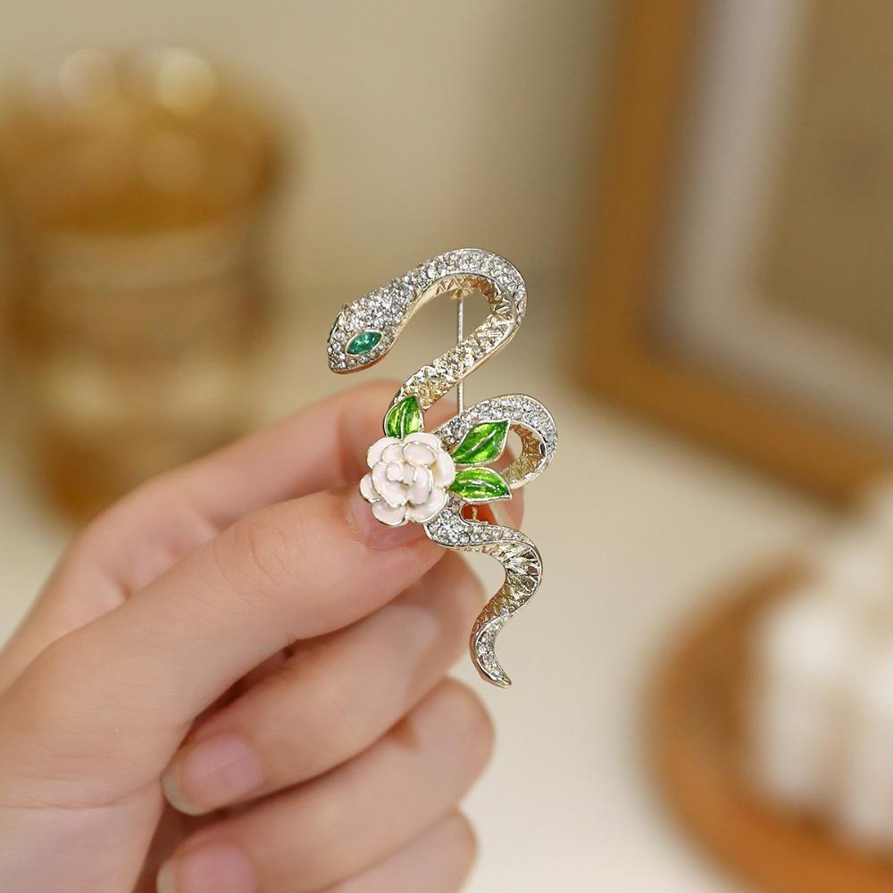 Minimalist Rhinestone Collar Pins Sparkling Snake Lapel Pin Elegant Zodiac Snake Brooch  Party