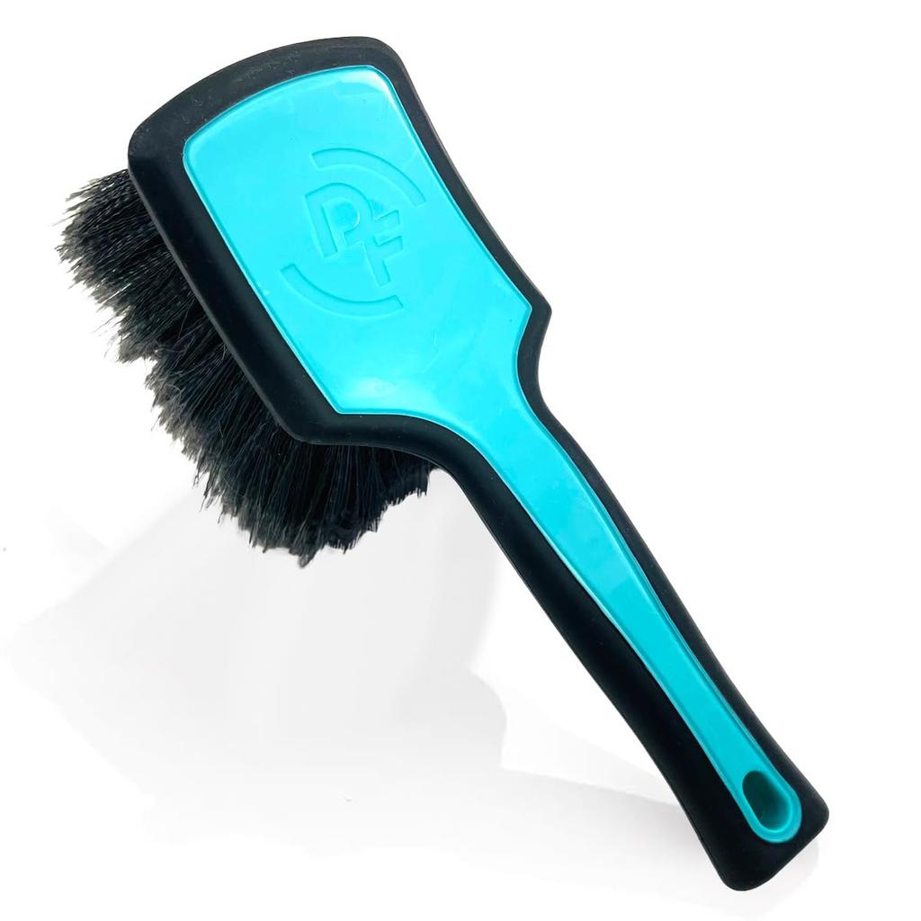 Detail Factory ProGrip Wheel Face Ergonomic ProGrip handle design with flagged bristles to prevent scratches and improve Octane Riptide Teal Brush.