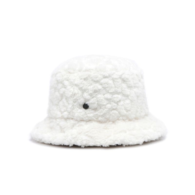 poesiedame PEBBLE FUR BUCKET HAT IN WHITE