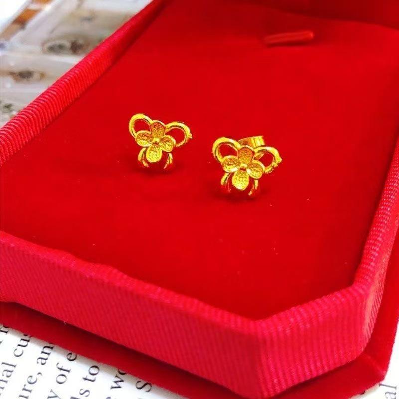 Elegant Gold Four-Petal Flower Bow Stud Earrings – Classic, Versatile Heart Design for Women