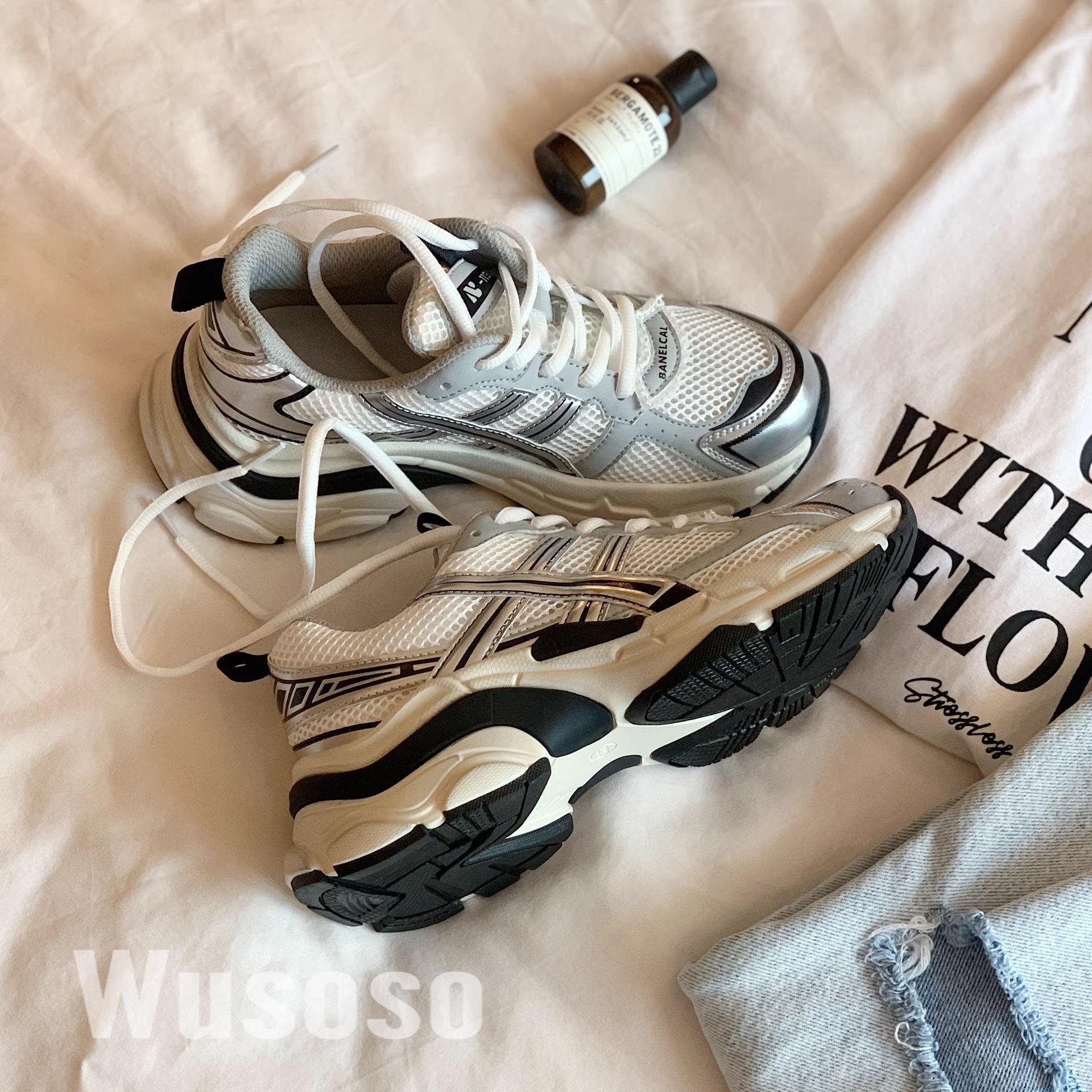 

Универсальные нишевые кроссовки на толстой подошве для женщин 2025, новые дышащие повседневные спортивные туфли, увеличивающие рост женские туфли 40 серебряный