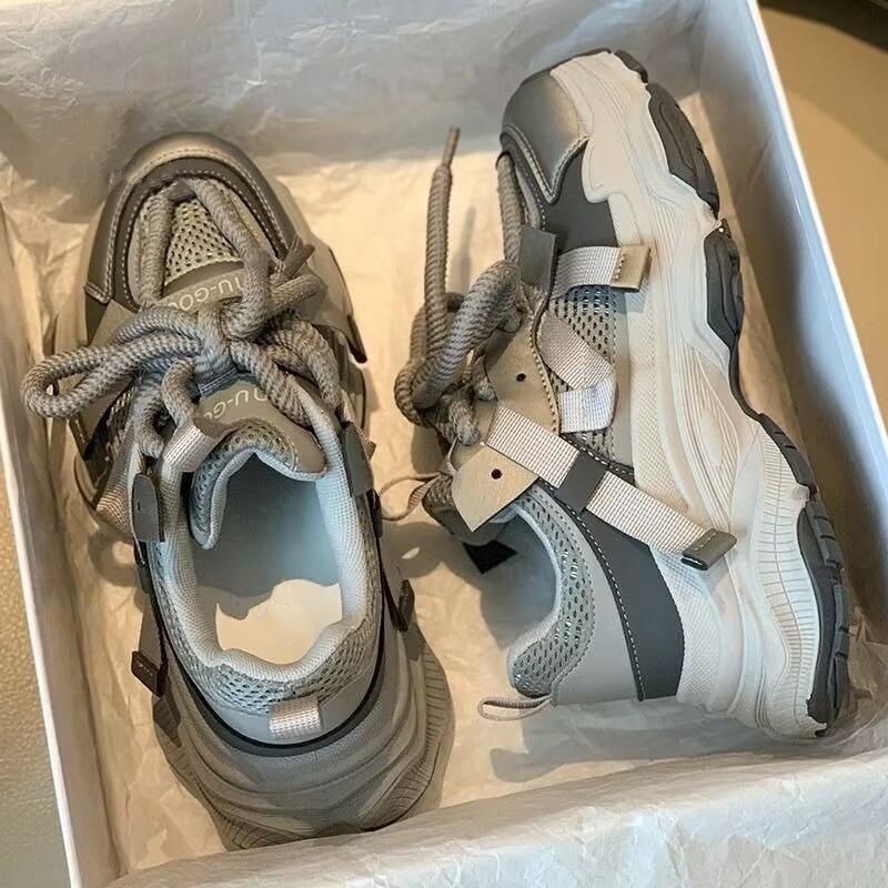 Bestseller Dad Shoes für Damen Neue höhenvergrößernde und vielseitige Freizeitsportschuhe mit dicker Sohle