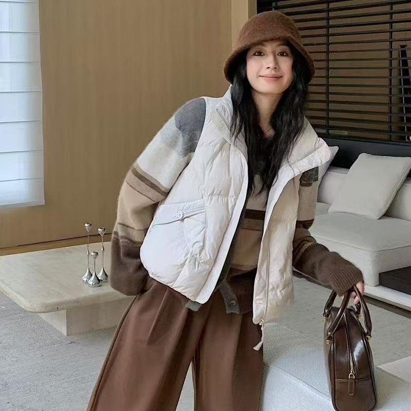 

Down vest women s short 2025 autumn and winter new fashion foreign style sling vest wear thin vest trend M