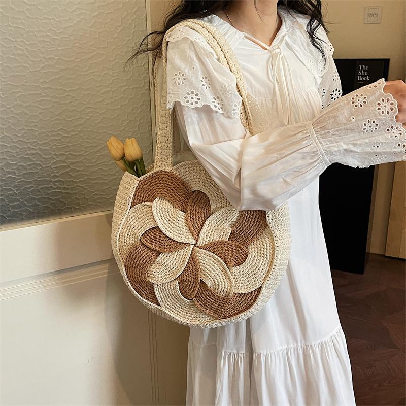 Women's Boho Crochet Round Bag Handwoven Floral Tote Bag Large Capacity Shoulder Bag for Beach Travel Daily Bohemian Style