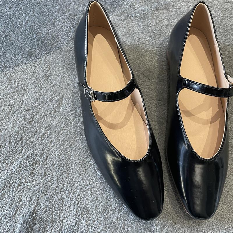 Neue silberne spitze leichte Mund Ein-Wort Einzel-Schuhe Damen flacher Absatz Leder Mary Jane Schuhe