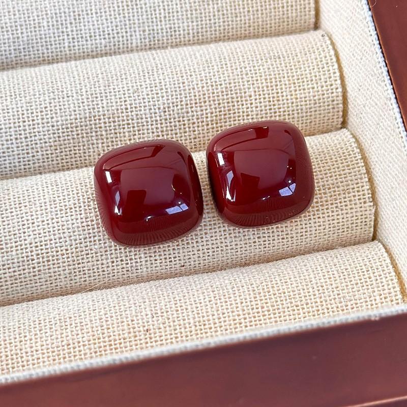 

Популярные квадратные серьги с жемчугом для женщин, с легкой роскошью, высококлассным темпераментом и атмосферными серьгами