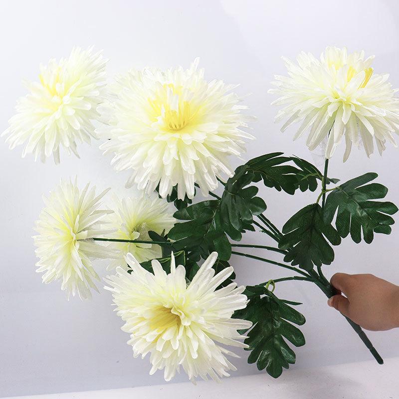 Simulated Flower With 7 Heads Of Flat Chrysanthemums, Decorated With Bundles Of Fake Flowers