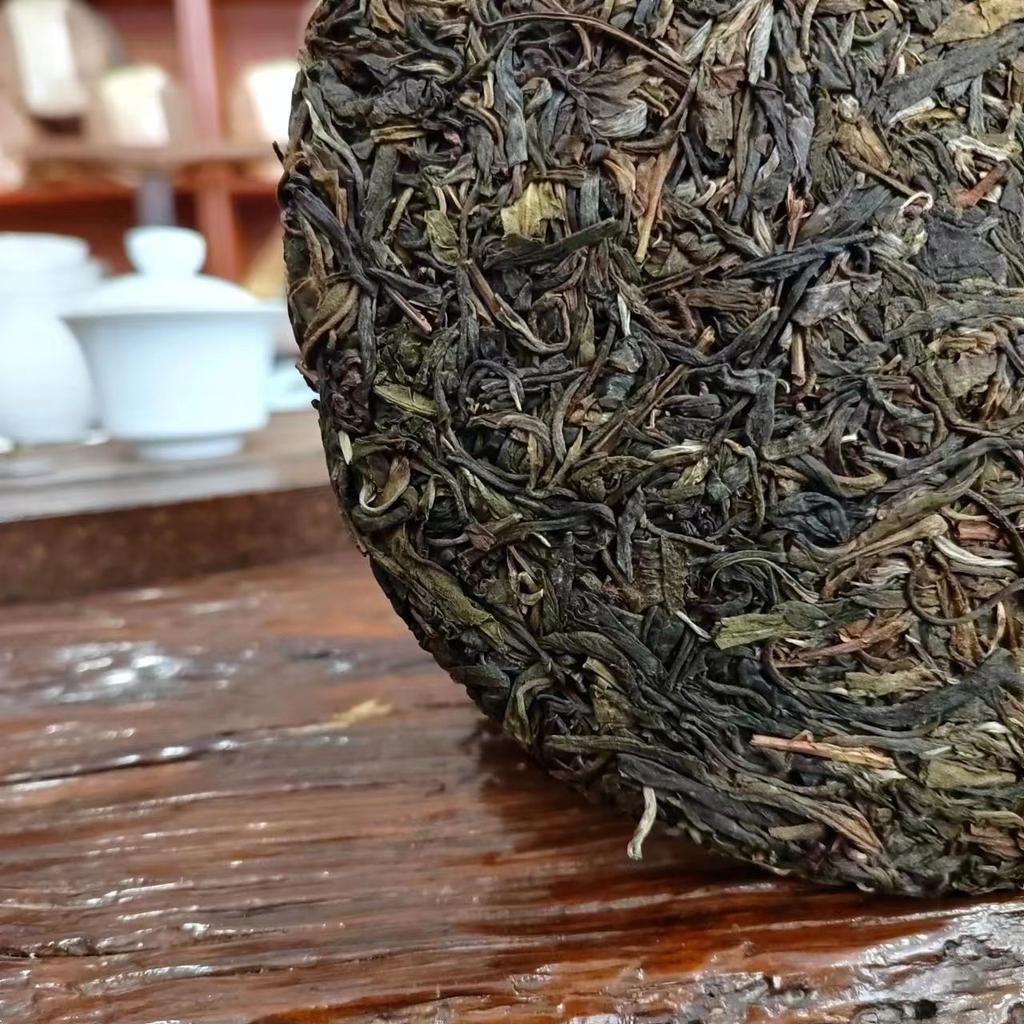 Myanmar Ancient Tree Raw Pu-erh Cake 357g - Wild Sheng Cha, Large Leaf