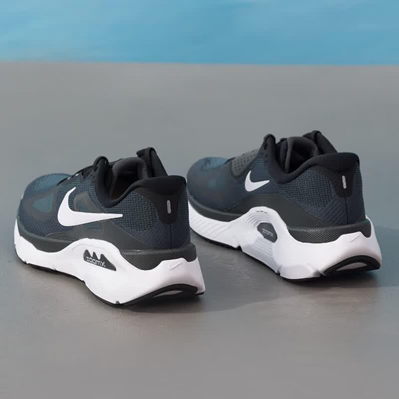 Nike Men's Structure Road Running Shoes