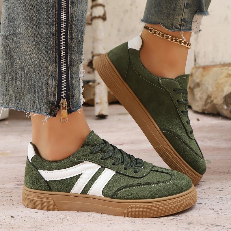 Women's Spring and Autumn New Strappy Flat Versatile Board Shoes Design Sports Casual Shoes