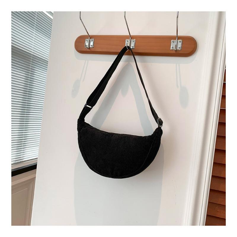 

Japanese single dumpling bag corduroy autumn and winter new women s shoulder bag men s satchel underarm bag lightweight чёрный