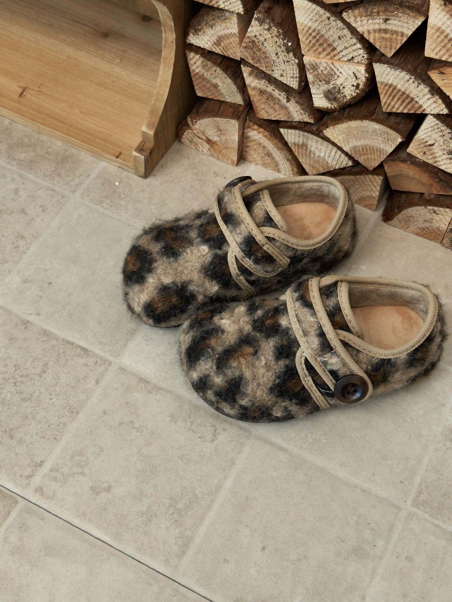 

XSHX old money woolen | Boys and girls autumn and winter boken velvet warm non-slip function sole Velcro wear and take off 25