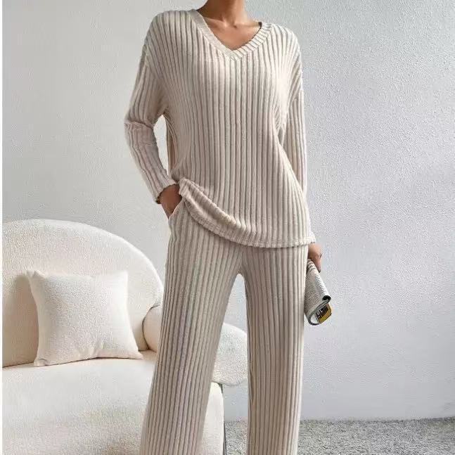 

Womens Beige V-Neck Knit Sweater and Wide Leg Pants Lounge Set S абрикосовый