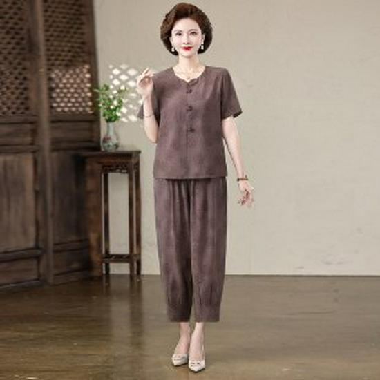 

Elegant Summer Cotton & Linen Two-Piece Suit for Middle-Aged Women: Stylish, Short-Sleeved Set for Seniors 2XL