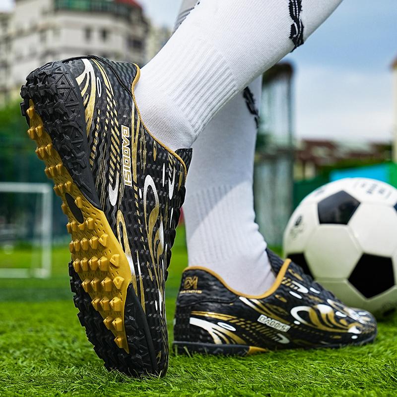 31-44  Kids Football Shoes Shock Absorption Anti-skid and Wear-resistant Long Spike Outdoor Sports Training Football Shoes