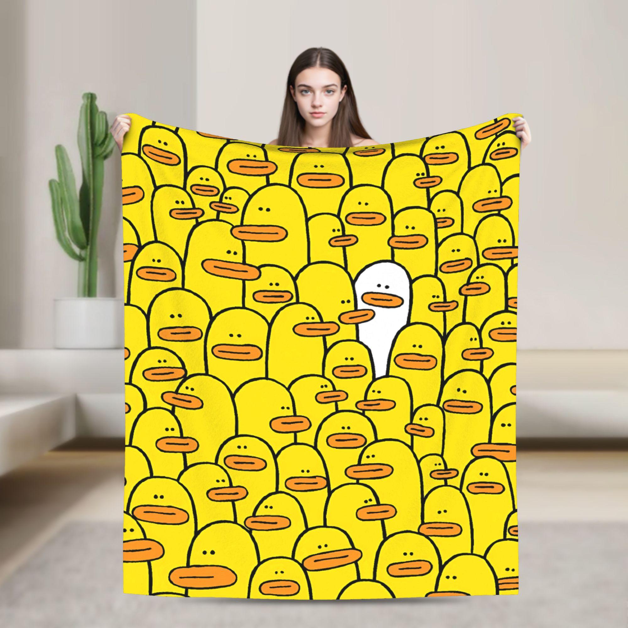 Yellow Duck Plush Blanket Students  Flannel Throw Blanket For Home Decor Warm Custom Quality Bedspread Gift 75x90cm