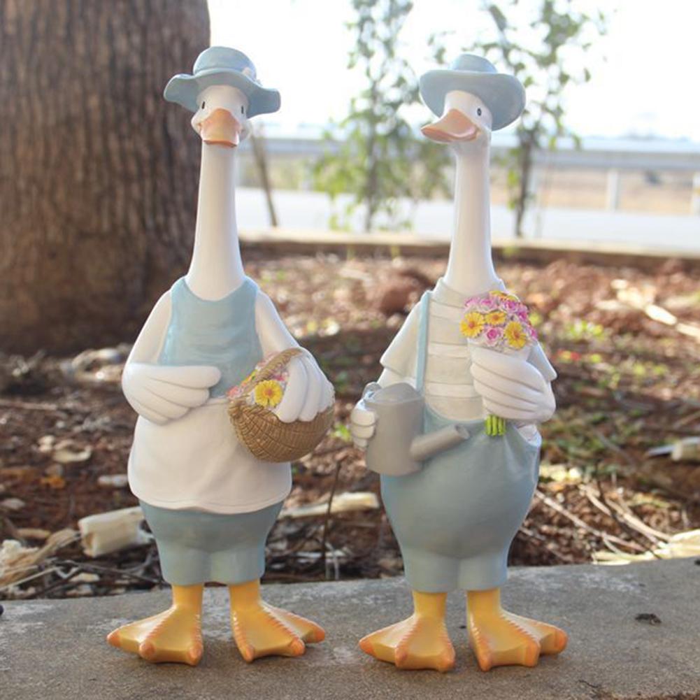 1pc/2pcs Couple Duck Statue Garden Ornaments Cartoon Duck Animal Resin Sculpture Ornaments Decoration For Outdoor Landscape Pond Yard Lawn Garden