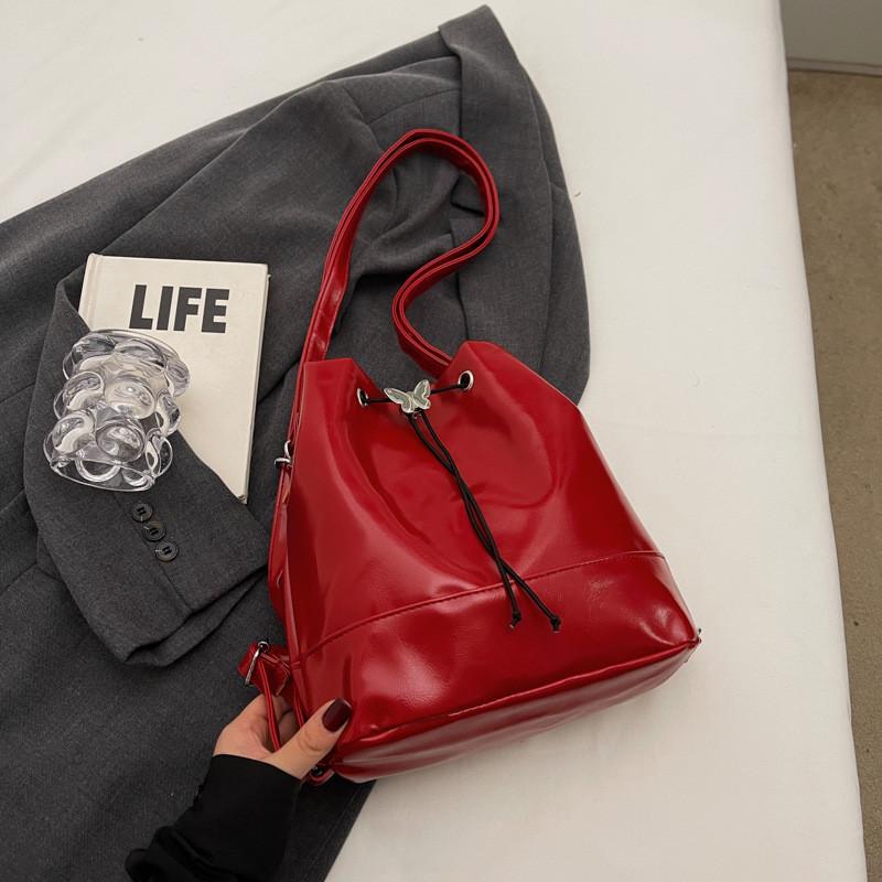 

Trendy And Chic Bucket Bag For Women Spacious Stylish Pu Shoulder Bag In Various Colors вина червоного кольору