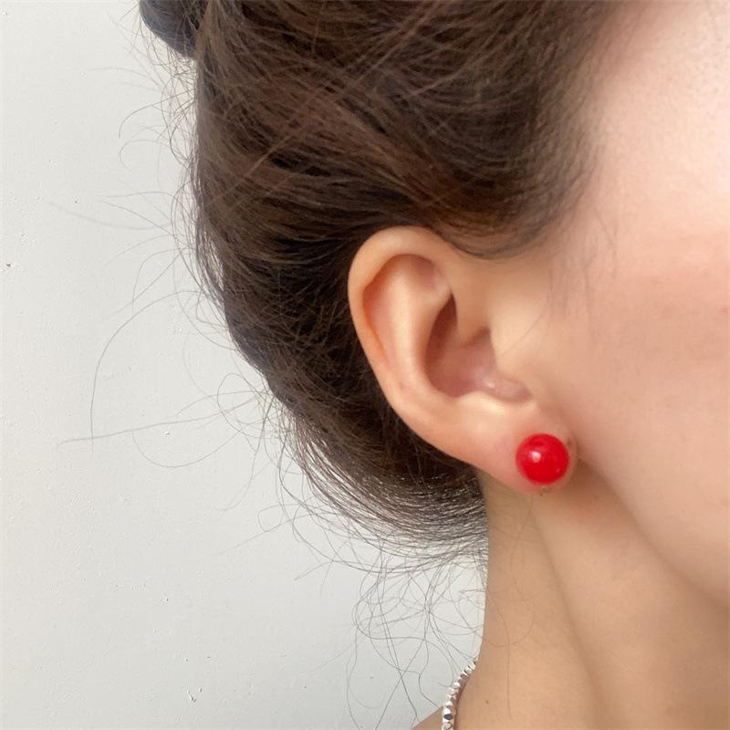 Vielseitige Retro-Mode Ohrringe mit Perlen und Katzenauge: Rote, nicht durchstechende Mückencoil-Ohrclips für Damen