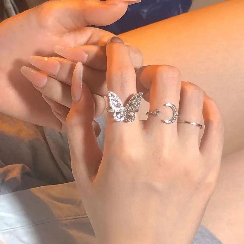 Silver Diamond Butterfly Ring: Niche Original Design for Women, Super Shiny, Gentle and Elegant Style, Adjustable Fit.