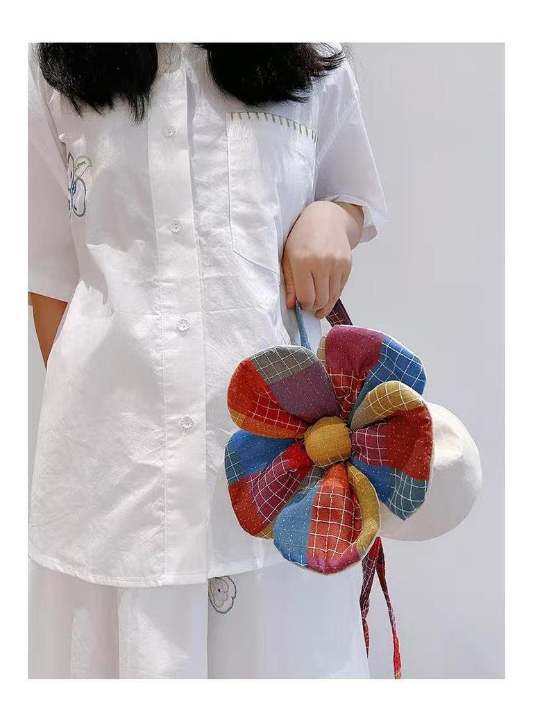 2025 Sommer Ethnischer Stil Dreifarbig Floral Kosmos Umhängetasche