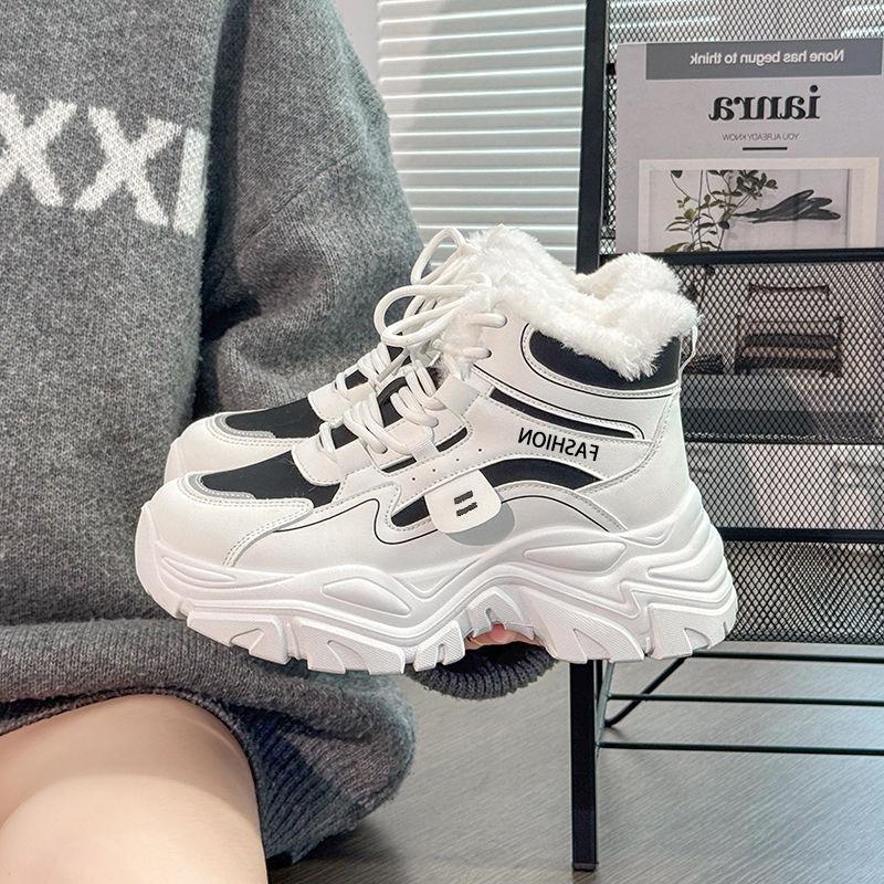 

22. Winter cold-proof thick-soled heightening boots thickened winter high-top cotton shoes hongjie 35