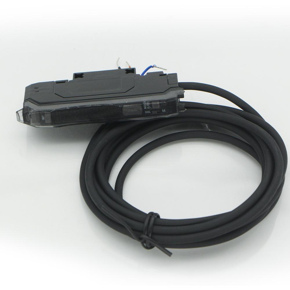 GTRIC Fiber Optic Sensor Amplifier High Precision 10-30V DC 3-wire NPN PNP NA11 Digital Display Optical Photoelectric Switch