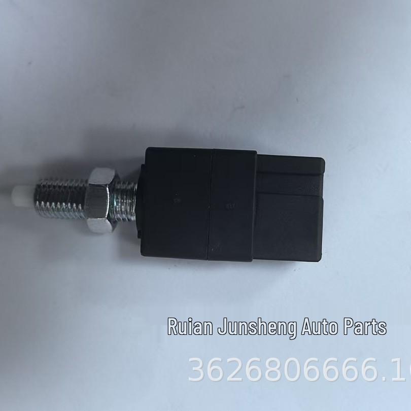 Compatible Brake Light Switch 9381026000, 938101C100