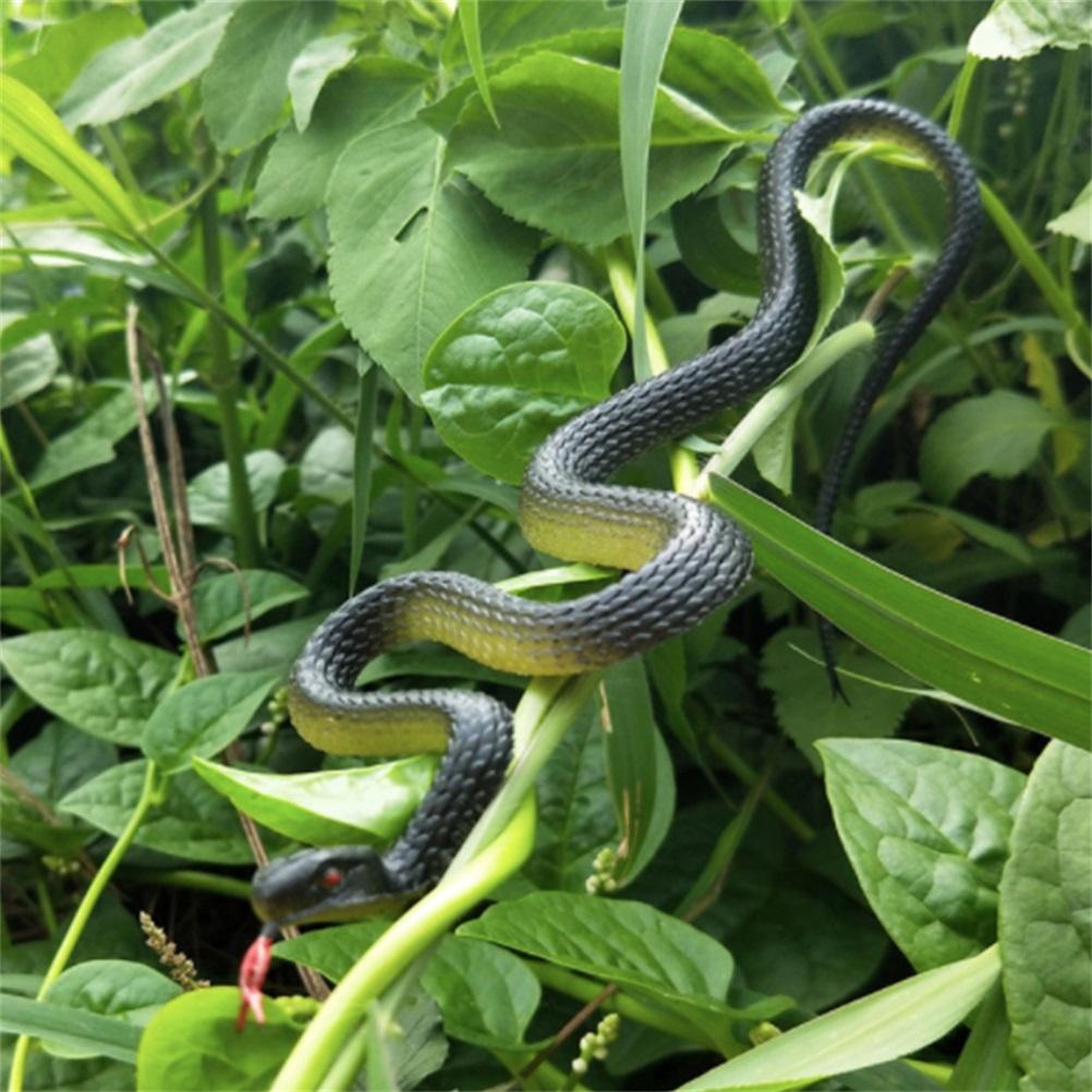 Long Realistic Garden Rubber Snake Fake Snakes for Fool"s Day Halloween Novelty Toy