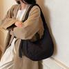 Rhombus quilted messenger bag women's large capacity quilted cotton embroidered thread college student fashion commuter shoulder dumpling bag
