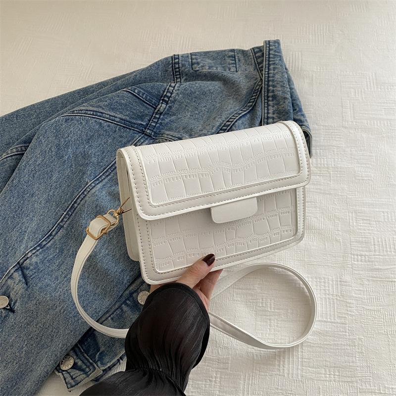 

Сумка Niche Design женская 2024 осень новая корейская версия модная простая сумка популярная сумка-мессенджер маленькая квадратная сумка белый