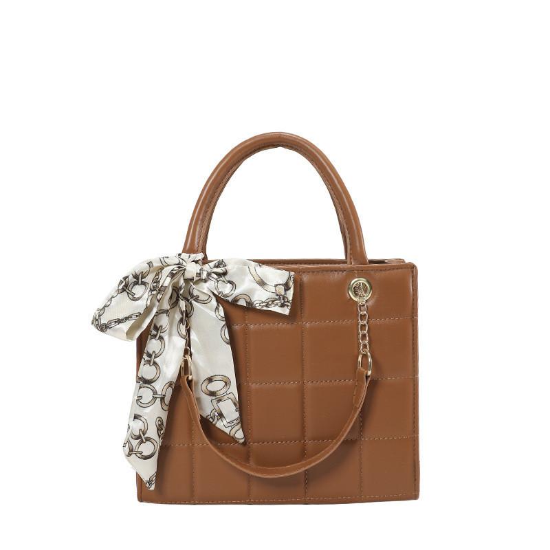 Trendy Street Style Pu Material Butterfly Bowknot Women's Large Bag With Chain Shoulder Strap