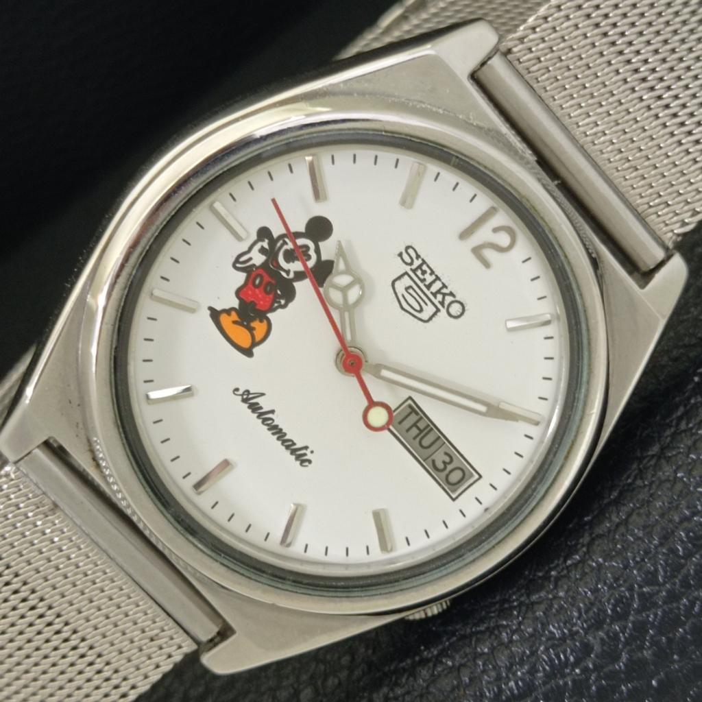 

JAPAN VINTAGE SEIKO 5 AUTOMATIC 7009A MENS WHITE COLOR DIAL WATCH a700583-5 R203-a700583
