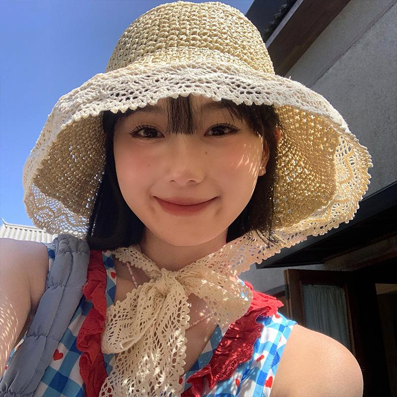 Elegant Ladies' Lace-Trimmed Straw Hat UV-Resistant Sun Protection | Stylish Beige Bucket Hat with Bow Detail for Beach Vacations