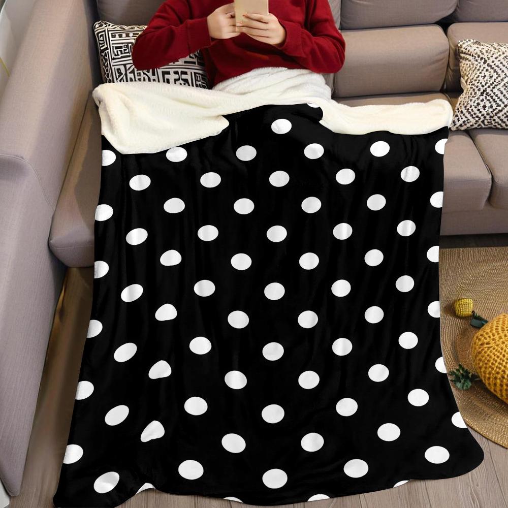 Schwarz-Weiß gepunktete Flanelldecke Warm Weich Halloween Weihnachten Sofa Warm Gemütlich Dekorative Dekoration Geschenk für Alle Jahreszeiten