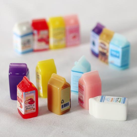 3Pcs Mini Milk Box Realistic Accessories Resin Simulation Milk Boxed Pretend Play Toy for Dolls Kitchen