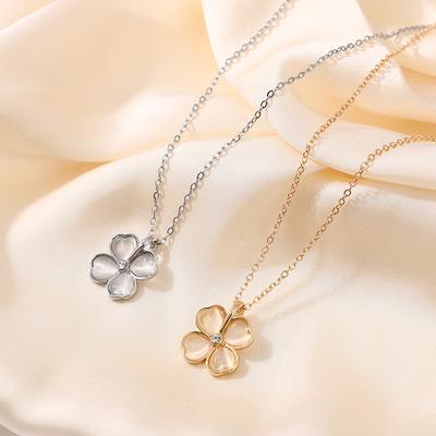Finom Szirmos Kulcscsont Lánc Szerencsés Divatos Négylevelű Lóhere Nyaklánc Egyszerű Temperamentumú Női Új Nyaklánc
