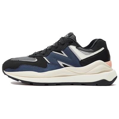 Încălțăminte pentru femei – Adidaşi