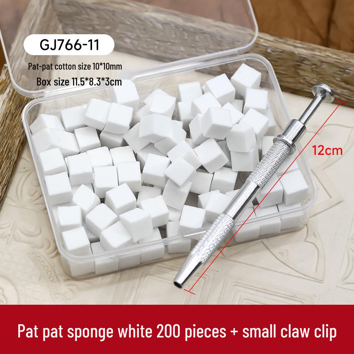 

Спонж для нейл-арта: Инструмент из нержавеющей стали с нескользящим покрытием и градиентом румян для профессионального салонного использования.