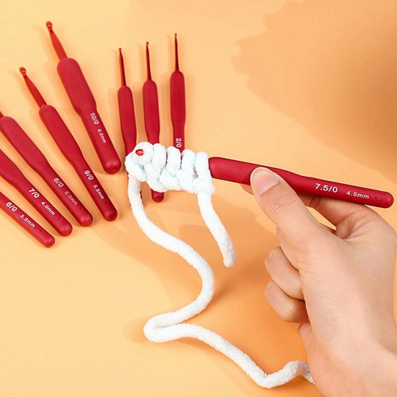 1Pc Red Crochet Hook Silicone Handle Aluminum Hand Knitting Needles Crocheting