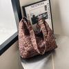 2025 Winter New Trend Foreign Style Commuter Women's Bag Fashion Leopard Print Large Capacity Shoulder Crossbody Tote Bag Khaki