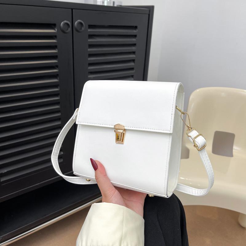 Stylish Minimalist City Trendy Pu Shoulder Bag With Nylon Lining For Women белый