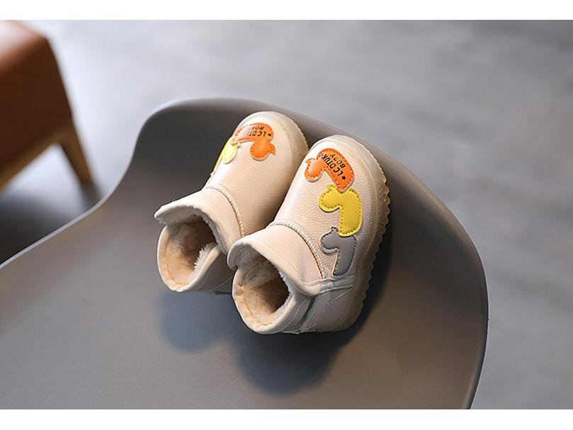 Dětské sněhule se světýlky (Věk 1–6 let) - Chlapecké a dívčí sametové zateplené vycházkové boty