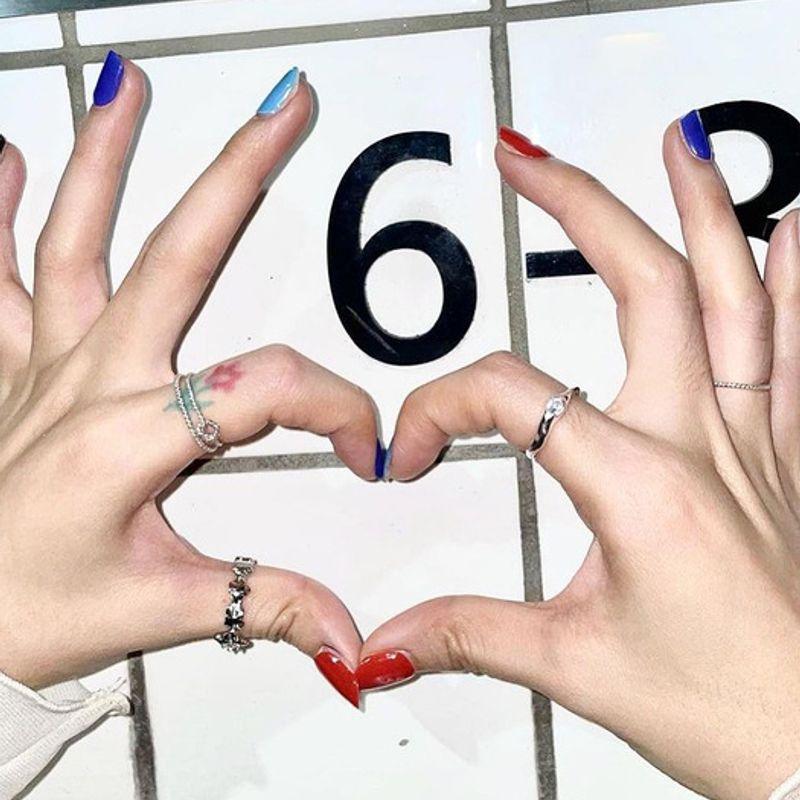 

UUUUU. Bauhaus gel nails Bauhaus