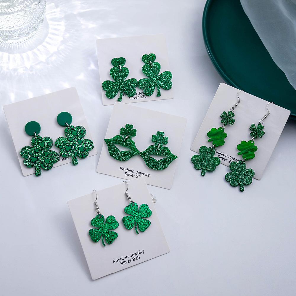Mori Four-Leaf Clover Earrings, Small Fresh Temperament Acrylic Earrings, Green Clover Earrings.