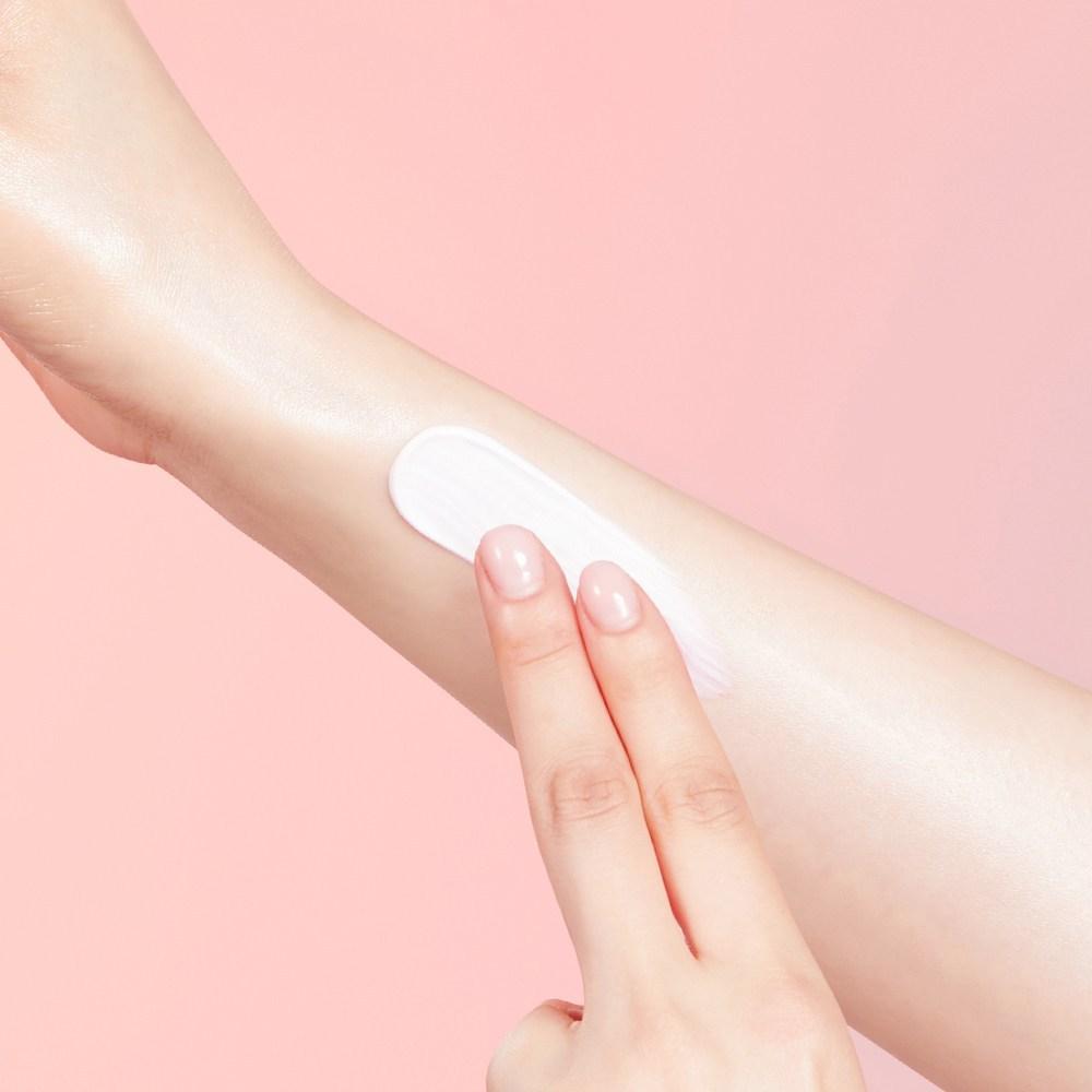 Ifnery White Turn Cream, 2 pieces