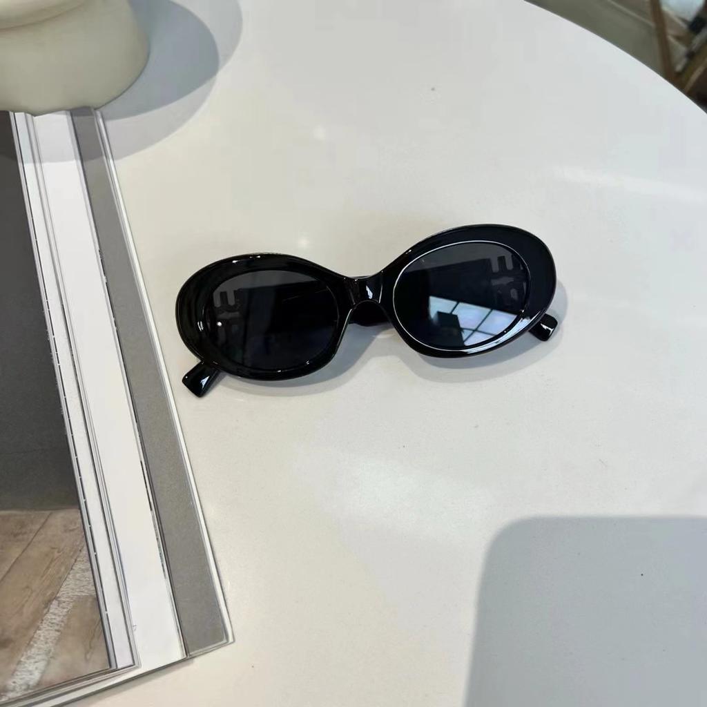 Fashionable Oval Shape Sunglasses Ladies Fashion Stylish Anti-glare Ladies Sun Glasses Travelling Hiking Fishing Male Sunglass